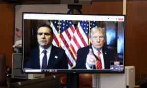 Ông Trump được miễn hình phạt trong phiên tuyên án ở New York Ông Trump được miễn hình phạt trong phiên tuyên án ở New York