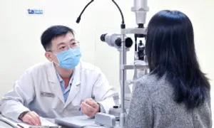 Massage mắt có giúp giảm cận thị không?
